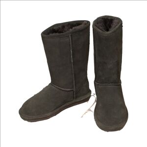 BEARPAW tall Emma chocolate boots size 7
